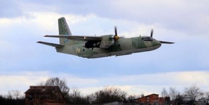 Самолет Ан-26