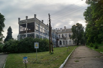 Достройка стеклянной галереи в Шаровский замок на Харьковщине