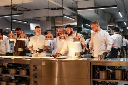 Корені, Буковель, Тавель