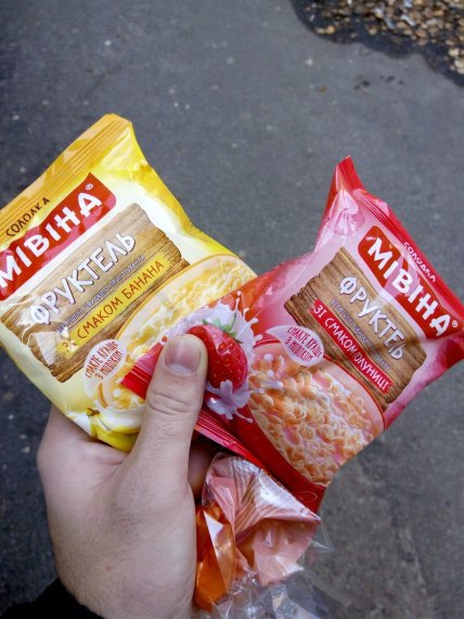 "Мівіна" зі смаком банана та полуниці