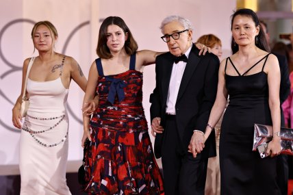 87-річний Вуді Аллен із сім’єю