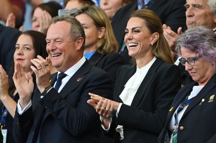 Кейт Миддлтон вернулась к предыдущему цвету волос