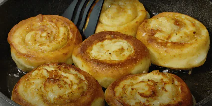 Ленивая домашняя выпечка на сковороде