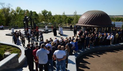 захарченко боевик днр могила