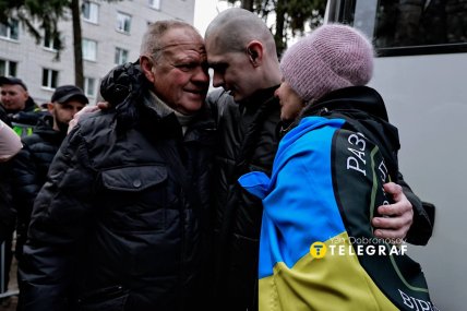 Як проходив обмін полоненими на Великдень у 2026