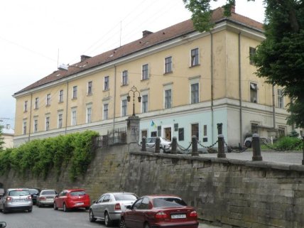 Геологічний та біологічний факультети ЛНУ