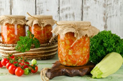 Что делать с кабачками: салат «Обжора» - проще некуда