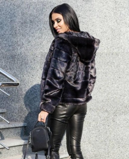 Коротка шуба