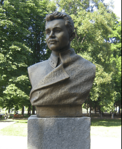 Погруддя Кудрі в Борисполі демонтували