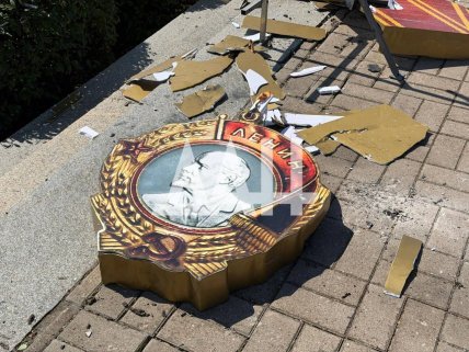 У центрі Донецька впав Ленін