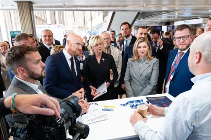 Єва Павлова Олена Зеленська