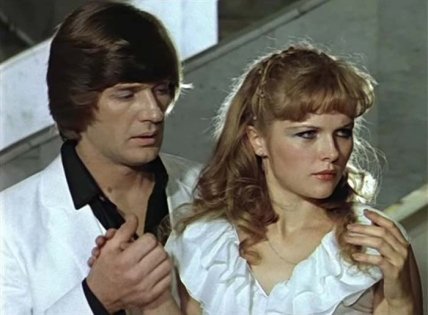 Александра Яковлева