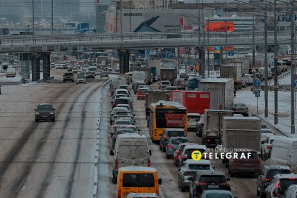 Дорожній рух в Києві 16 лютого