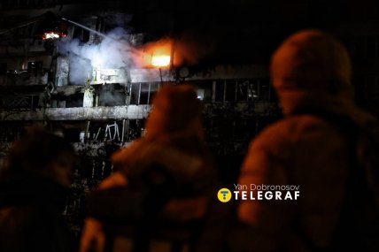 Последствия удара российской ракеты по дому в Киеве 25.11.2025