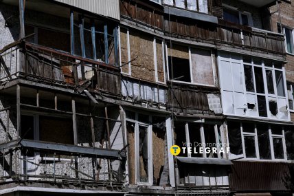 Багатоповерхівка після обстрілу Краматорська