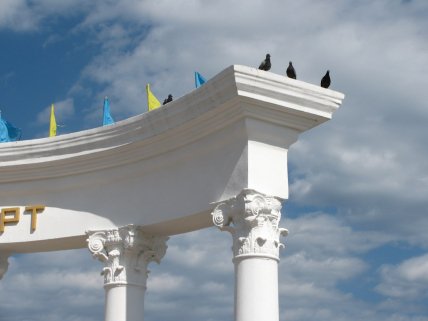 Ротонда в Алуште в 2011 году