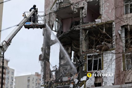 Обвал конструкций на нижних этажах дома в Киеве