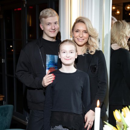 марина боржемская роберт узелков оливия узелкова