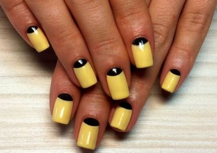 Желто-черный маникюр