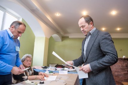 Сергей Тигипко политическая карьера, выборы