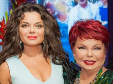 Наташа Королева с мамой