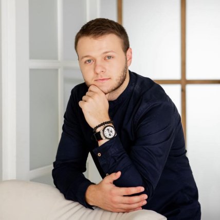 Владислав Фарапонов