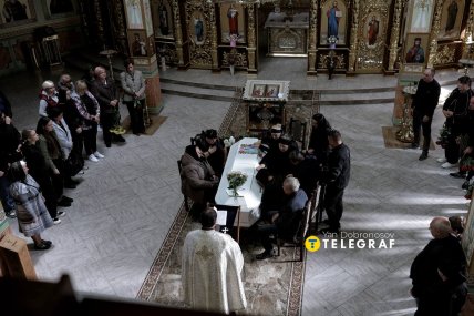 Священник провів Іллю в останню путь