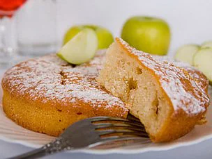 Шарлотка на соевом молоке