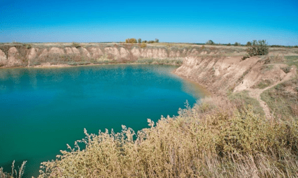 Солоне озеро в Харківській області
