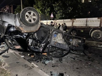 Во Львове разбили автомобиль ТЦК