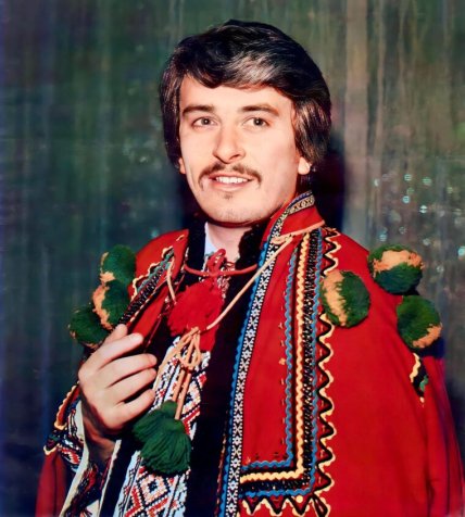 Іван Попович у молодості