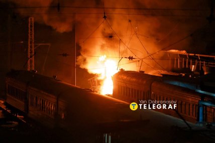 Наслідки удару по залізничному вокзалу у Дніпрі. Фото: Ян Доброносов "Телеграф"