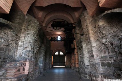 Золотые ворота являются символом столицы Украины