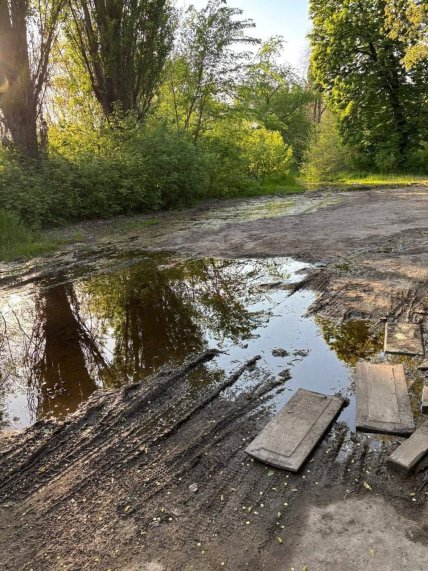 Вход на стадион Сталь в Алчевске