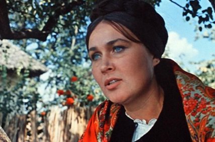 Алфимова в картине "Свадьба в Малиновке"