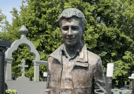 Могила Ігоря Шалигіна