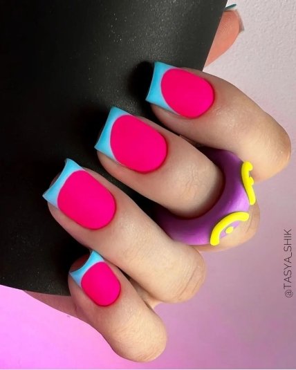 цветной франч на ногтях