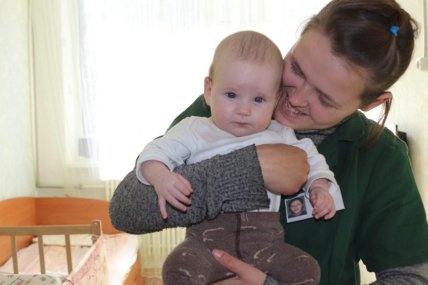 Мати з дитиною у виправній установі