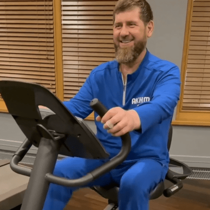 Рамзан Кадиров на велотренажері