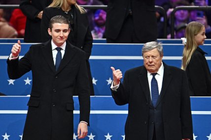 Батько Меланії з онуком Берроном