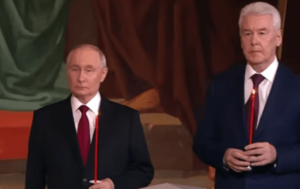Володимир Путін та Сергій Собянін у храмі на Великдень