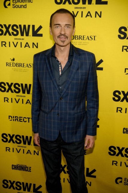 Джулиан Макмэхон