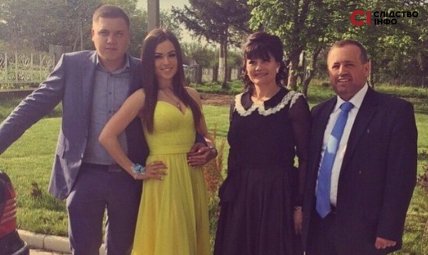 Семейное фото Розенбергов. Слева – Евгений Филонов