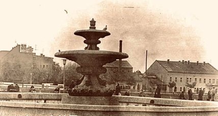 Ужгород старые фото фонтан на Театральной площади