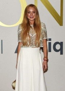 Линдси Лохан продемонстрировала яркий макияж