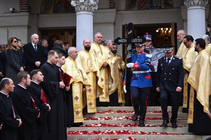 Луческу проводили в останню путь у церкві Святого Елефтеріоса