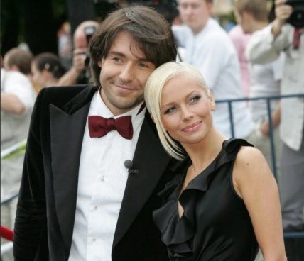 Елена Корикова