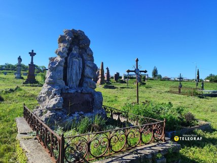 польское кладбище в Струсове фото