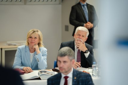 Петр Павел дружина Єва Павлова