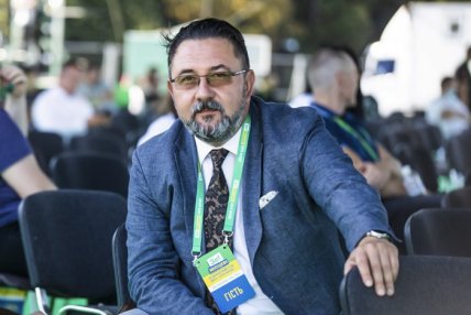 Як виконає Микита Потураєв